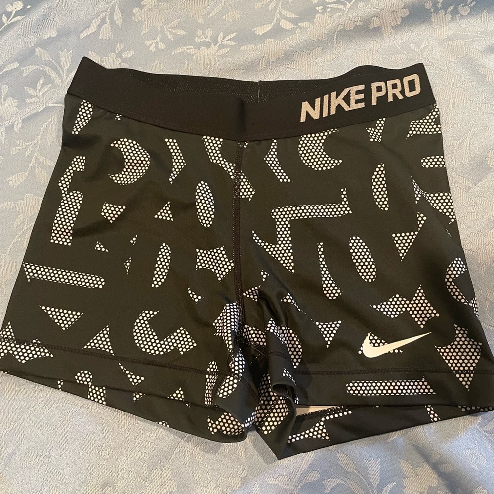 Nike Pro 3” shorts. Size medium. Black and white nike print.